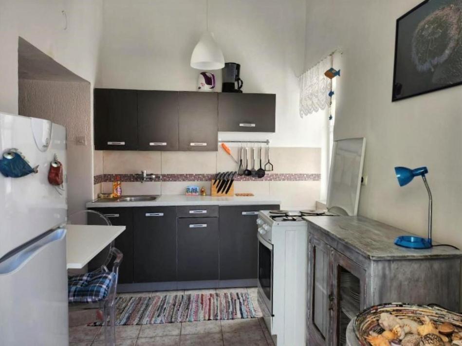 Apartment Dolores Cres Exteriör bild